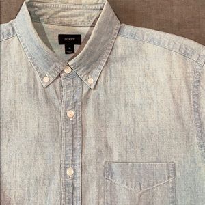J. CREW Men’s Med chambray short sleeve